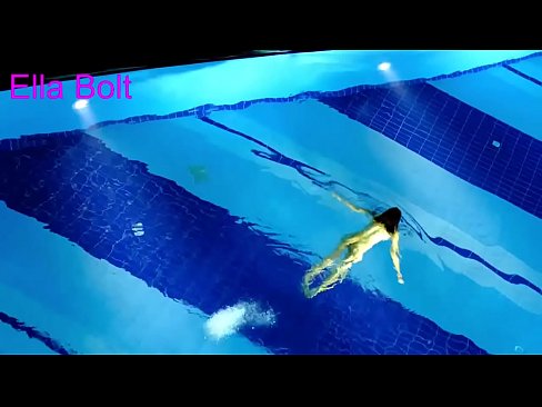 ❤️ Ech kann net ophalen ze kucken, jonk Blond gefaange schwammen plakeg am ELLA BOLT Resort Pool ❤ Schéine Porno op Porno lb.myastro.top ❌